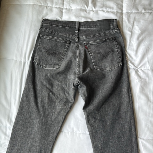 Levi’s Button Fly Wedgie Straight Jeans - Picture 5 of 6